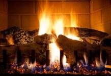 Як розставити керамічні дрова для газового каміна, щоб полум’я виглядало реалістично
