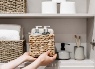 Розведіть свою ванну кімнату: приховані місця, які експерти радять не забувати